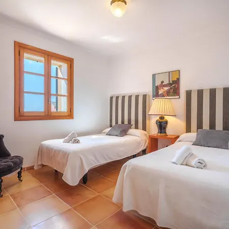 Gran Llombards By Interhome *